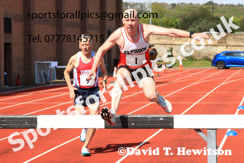 Steeplechase, 2026 Elswick Harriers Event, Wentworth, Hexham. Photo: David T. Hewitson/Sports for All Pics